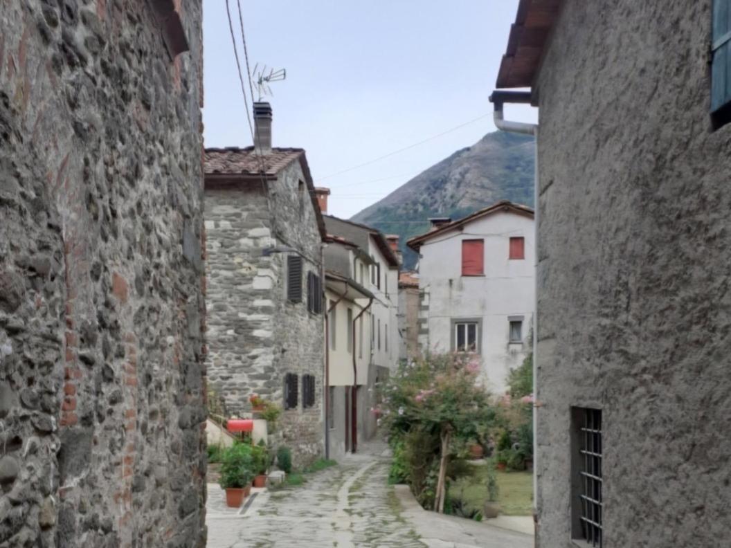 דירות בורגו א מוצאנו La Locanda Di Nonna Jolanda מראה חיצוני תמונה